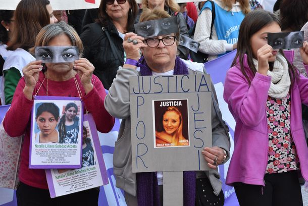 Por quinto año consecutivo, decenas de miles de mujeres gritaron Ni una menos