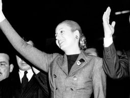 A 66 años de la muerte de Evita: la mujer que cambió la política en la historia argentina