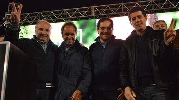 daniel scioli celebro en villa maria el triunfo del frente para la victoria daniel scioli celebro en villa maria el triunfo del frente para la victoria