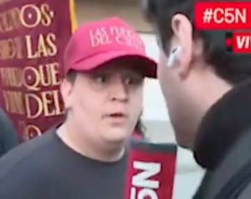 Libertarios increparon a Lautaro Maislin en la previa al acto de Milei
