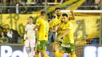 defensa y justicia goleo a atletico tucuman y suena con la sudamericana defensa y justicia goleo a atletico tucuman y suena con la sudamericana