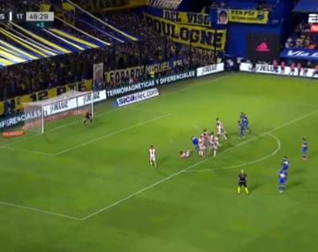 El golazo de Payero para el descuento de Boca ante Instituto