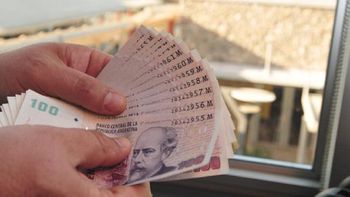 los bancos subieron las tasas de interes y los plazos fijo treparon 1,5% los bancos subieron las tasas de interes y los plazos fijo treparon 1,5%