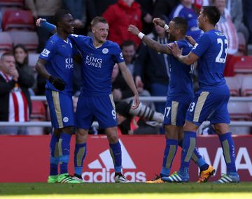 El Leicester le ganó al Sunderland y está cada vez más cerca de ser campeón