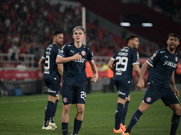 Independiente le ganó a Banfield y consiguió su primer triunfo en la Liga Profesional