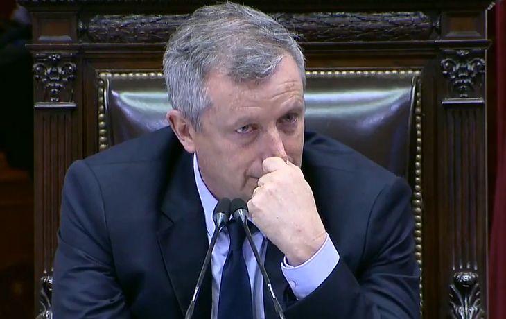 Monzó se quebró al recibir los elogios de Camaño en la última sesión en Diputados