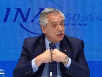 Alberto: Los negacionistas no sólo niegan terrorismo de Estado sino también el cambio climático