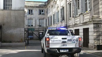 murio un preso que se lanzo desde el cuarto piso de tribunales de la plata: estaba acusado de abuso sexual murio un preso que se lanzo desde el cuarto piso de tribunales de la plata: estaba acusado de abuso sexual