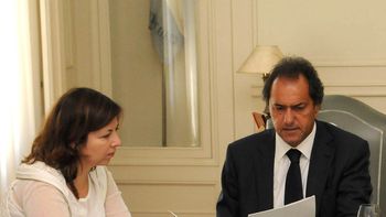 batakis, en radio 10: en todos los paises se controla el tipo de cambio batakis, en radio 10: en todos los paises se controla el tipo de cambio