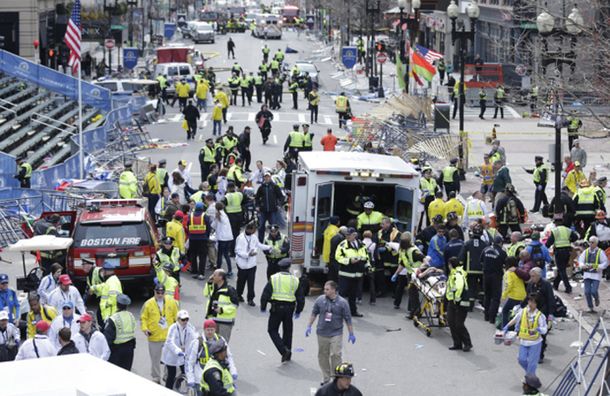 Explosión en el final de una maratón en Boston: tres muertos