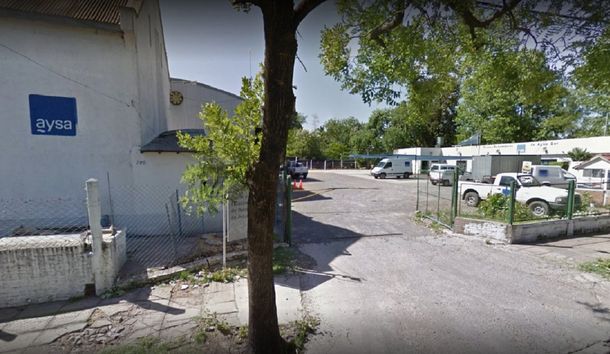 El acceso a la Estación Elevadora de Quilmes