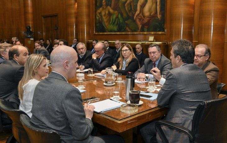 Massa tuvo su primera reunión de trabajo con su equipo en el ministerio de Economía