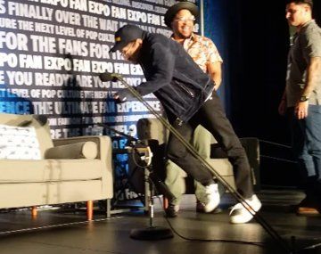 La caída de Michael J. Fox en un escenario que preocupó a sus fans