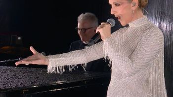 La impactante actuación de Celine Dion al cierre de la inauguración de los Juegos Olímpicos