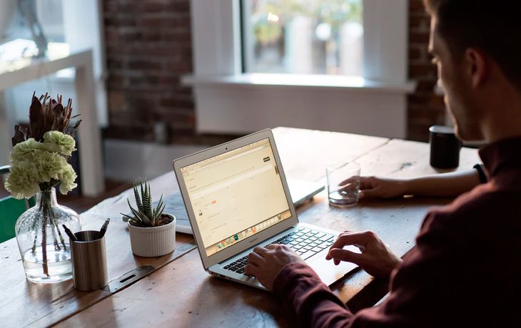 Trabajo remoto: 6 de cada 10 docentes no tiene computadora propia