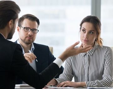 El signo del zodíaco más desconfiado de todos según la IA