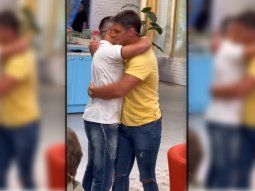 El reencuentro entre Thiago y el Conejo fuera de la casa de GH
