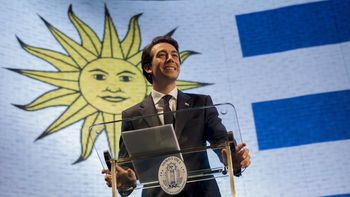 El senador Juan Sartori criticó al gobierno por su estrategia de política exterior. El senador Juan Sartori criticó al gobierno por su estrategia de política exterior.