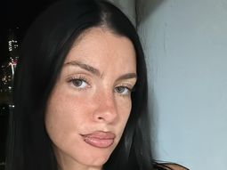 A qué famosa se parece Daniela Iker, la morocha hincha de Boca que coqueteó con Nico Lucaces en La Bombonera A qué famosa se parece Daniela Iker, la morocha hincha de Boca que coqueteó con Nico Lucaces en La Bombonera