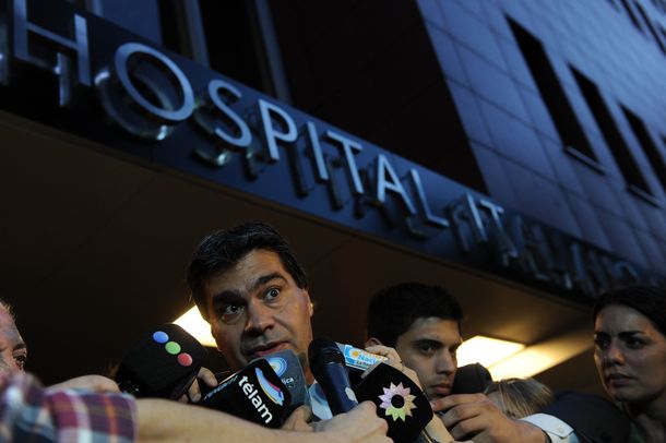 Capitanich visitó al gobernador Gioja en el Hospital Italiano