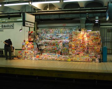 Canillitas recibirán compensación de Macri por el cierre del subte