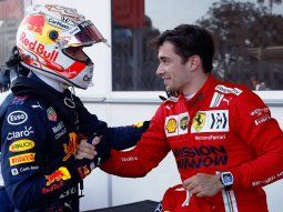 GP de Azerbaiyán: Leclerc de Ferrari larga primero