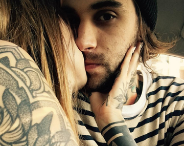 La foto de Cande Tinelli besando a su novio y tiernos mensajes