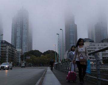 El fin de semana largo empieza con niebla y sin lluvias en la Ciudad
