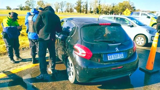 Una embarazada de mellizos tuvo que dormir en la ruta porque no la dejaron entrar a Mar del Plata