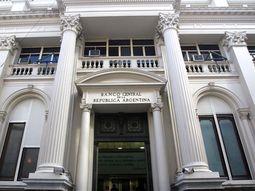 el gobierno analiza tomar medidas si los bancos no bajan las tasas usurarias el gobierno analiza tomar medidas si los bancos no bajan las tasas usurarias