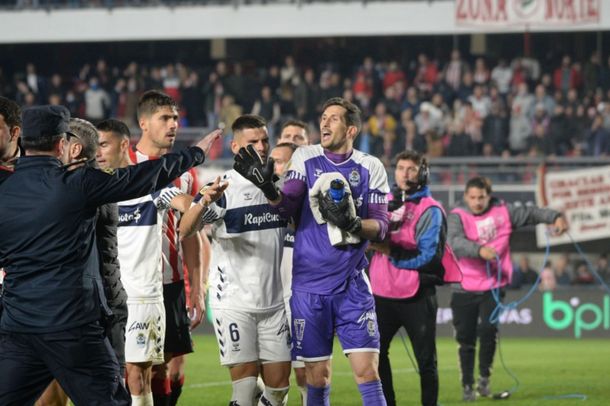 Wado de Pedro se solidarizó con Rodrigo Rey, arquero de Gimnasia