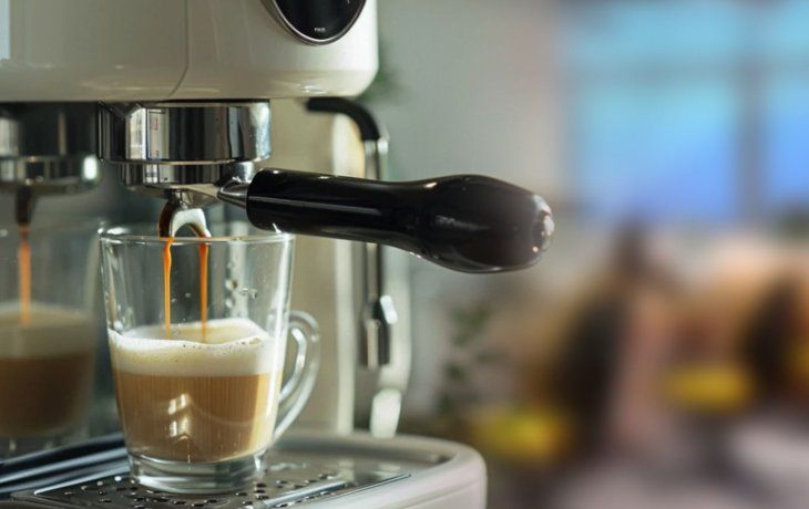 El Ministerio de Economía compró cafeteras por $15 millones