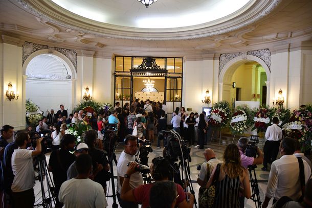 Dolor y desconsuelo en el último adiós a Débora Pérez Volpin