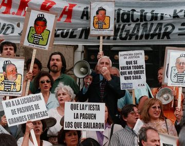 Cinco claves de la medida del BCRA sobre los dólares de los bancos y por qué no es un corralito encubierto