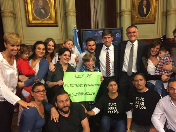 Es ley la gratuidad de la luz para los electrodependientes