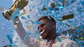 el emocionante recibimiento a alexis mac allister en el brighton tras ganar el mundial el emocionante recibimiento a alexis mac allister en el brighton tras ganar el mundial