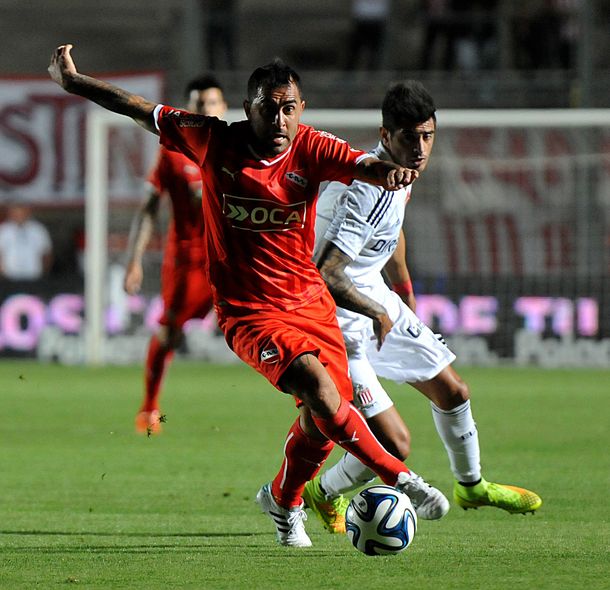 Estudiantes e Independiente van por el último lugar en cuartos de final