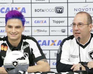 La presentación del youtuber como sponsor del club brasileño