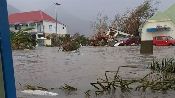 El huracán Irma destruyó el 90% de la isla de Barbuda