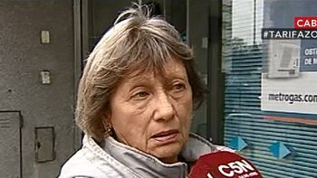 los usuarios se quejan del tarifazo en la sede de metrogas: que la vayan a pagar ellos los usuarios se quejan del tarifazo en la sede de metrogas: que la vayan a pagar ellos