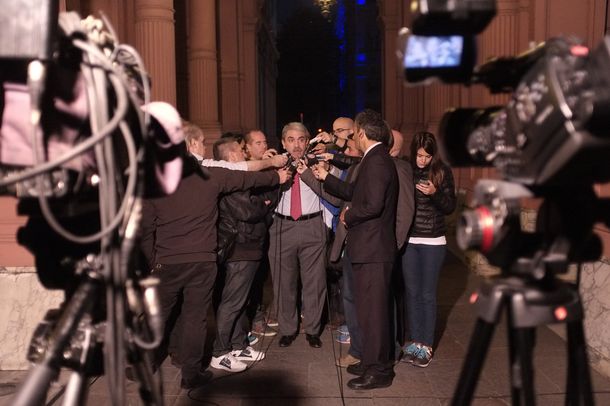 Aníbal: No tiene explicación que haya votos sin contar en Santa Fe