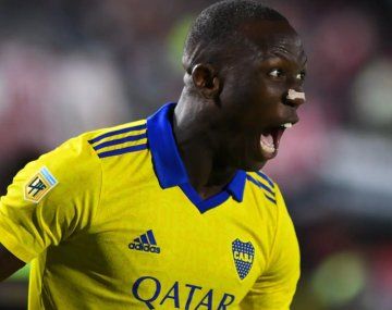 Luis Advíncula de Boca
