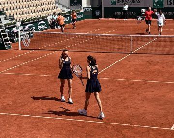 Sabatini y Dulko juegan la final de Roland Garros
