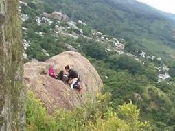 Una pareja tuvo sexo sobre una roca en El Salvador. Una pareja tuvo sexo sobre una roca en El Salvador.