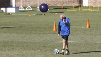 ¿juega al misterio? bianchi cerro las puertas de boca hasta el superclasico ¿juega al misterio? bianchi cerro las puertas de boca hasta el superclasico