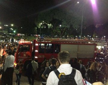 Evacuan la Facultad de Derecho por un principio de incendio