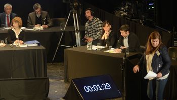 Asociaciones de defensa al consumidor rechazaron las propuestas de incremento de luz presentadas por las empresas. Asociaciones de defensa al consumidor rechazaron las propuestas de incremento de luz presentadas por las empresas.