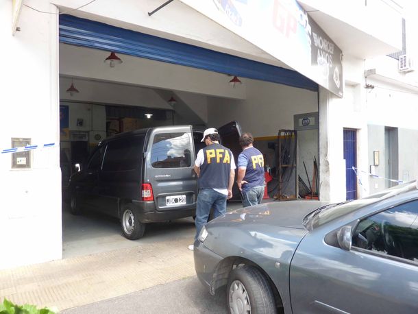 Procesan a una banda que cometió 50 salideras bancarias