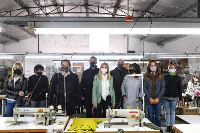 Verónica Magario: El sector textil sufrió mucho con Macri y Vidal, pero estamos recuperando la producción y el trabajo