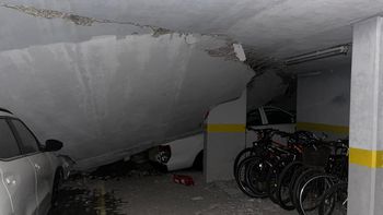 Se derrumbó el estacionamiento de un edificio en Parque Patricios. Se derrumbó el estacionamiento de un edificio en Parque Patricios.